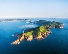 包含东海鲸鲨队鏖战燕山黑豹队，篮球友谊赛火力全开，转换速度占优。经验成为胜负手的词条
