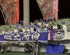 F1半决赛焦点战：蓬莱迅豹队强势反弹云贵巨龙队，客场强势带走胜利。观赏性拉满